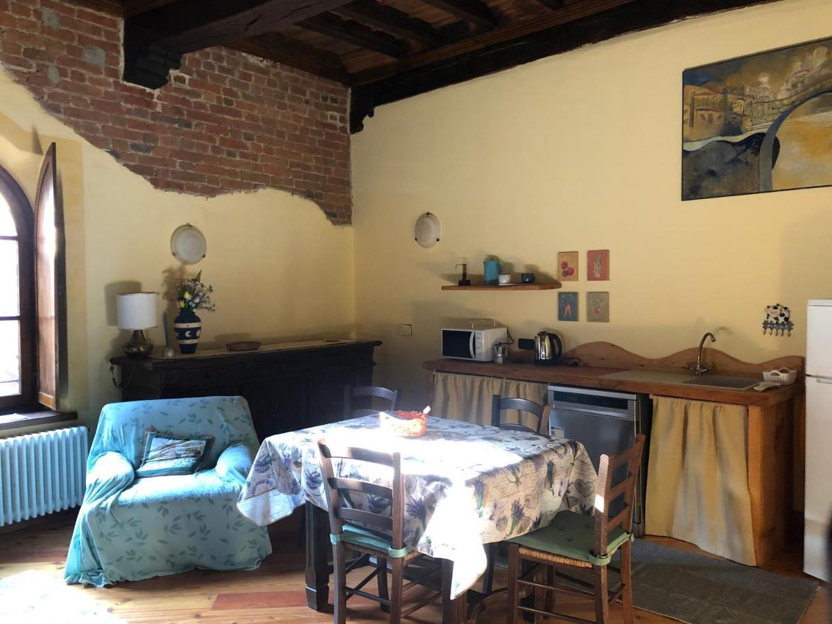 La Casa Del Castellano Hotel Cinzano Luaran gambar